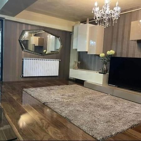 קריובה Apartament Lux Ultracentral מראה חיצוני תמונה