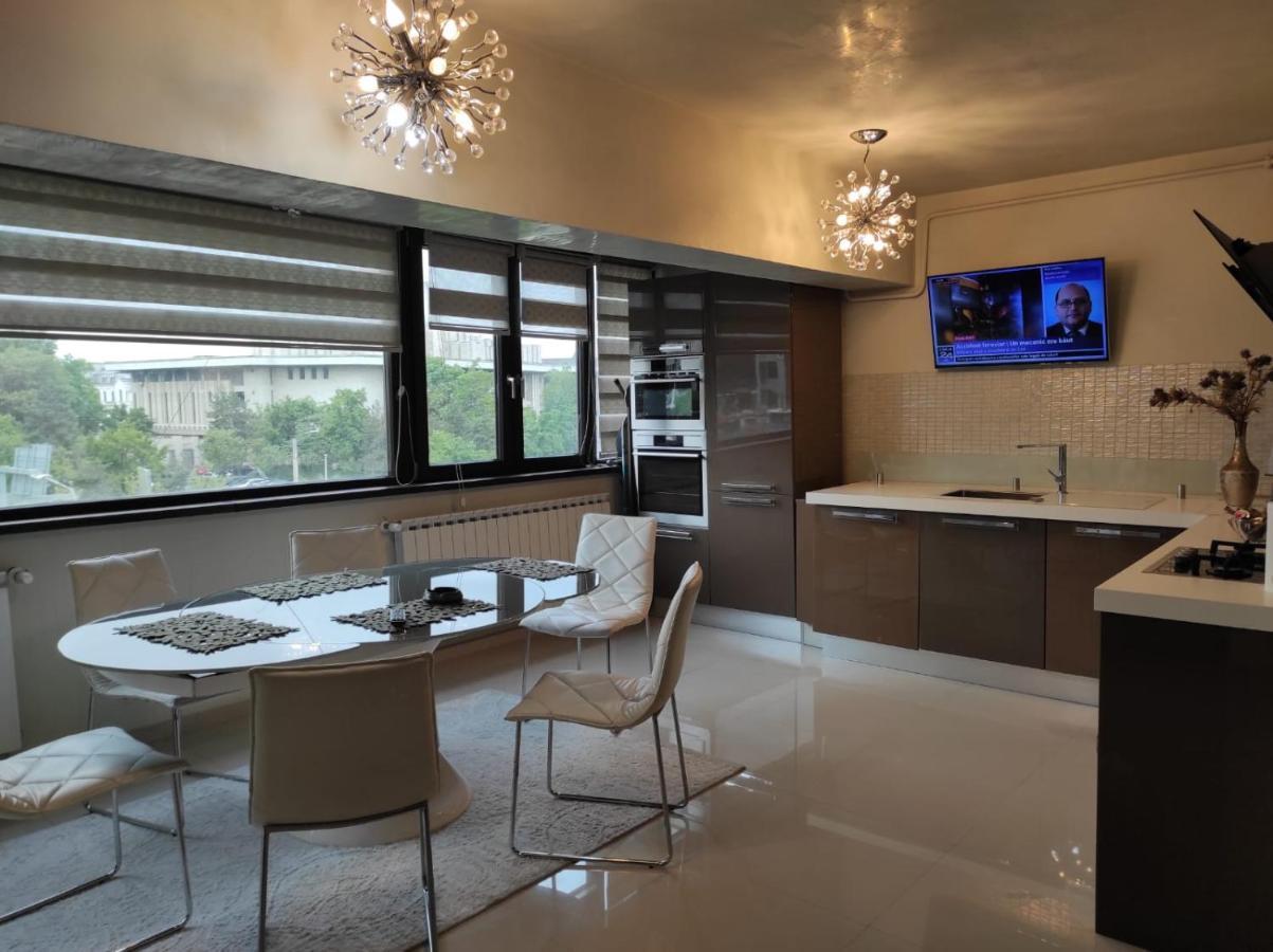 קריובה Apartament Lux Ultracentral מראה חיצוני תמונה