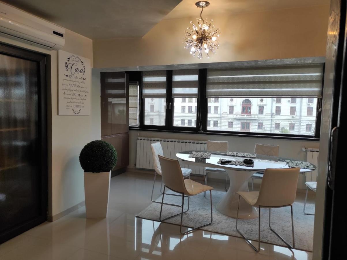 קריובה Apartament Lux Ultracentral מראה חיצוני תמונה