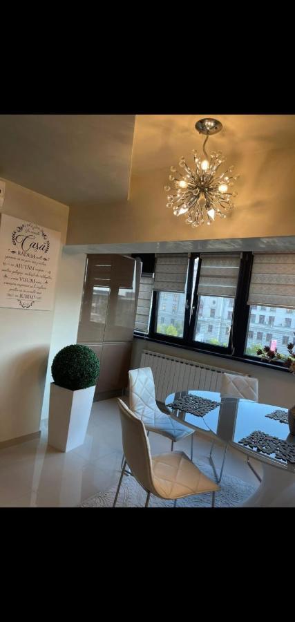 קריובה Apartament Lux Ultracentral מראה חיצוני תמונה